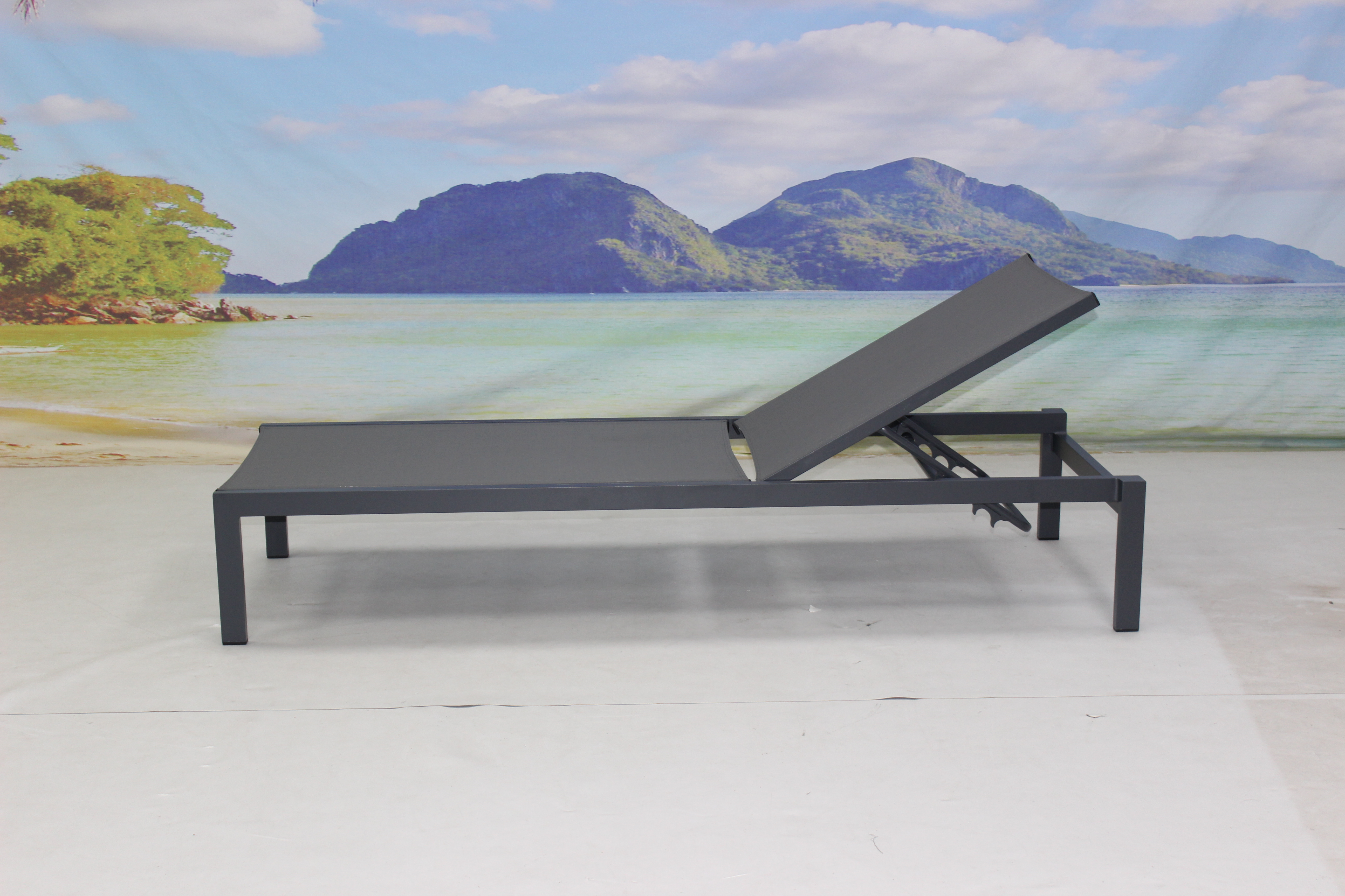 Outdoor aluminium pool chaise lounge chair