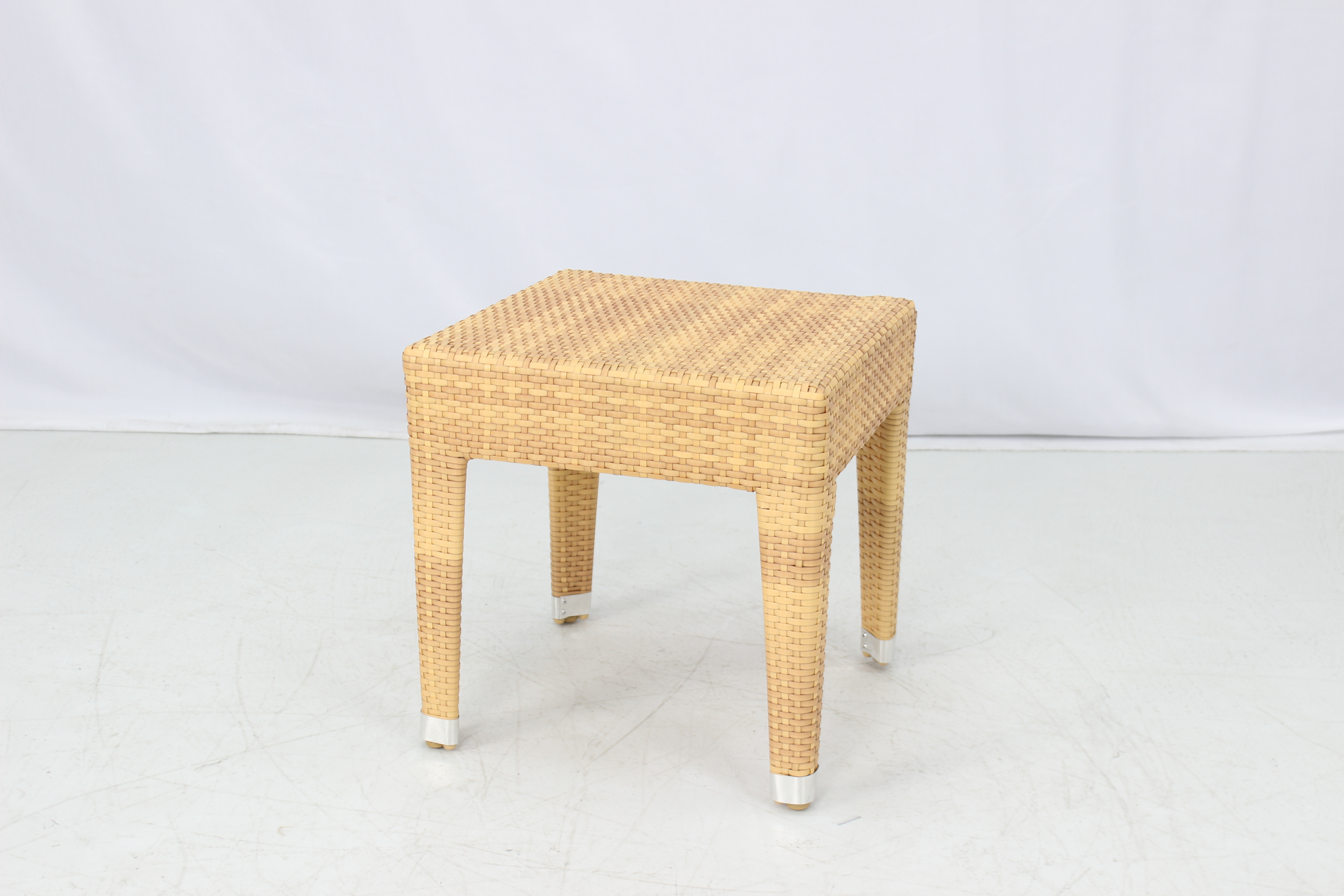 Outdoor pool wicker chaise lounge chair with side table