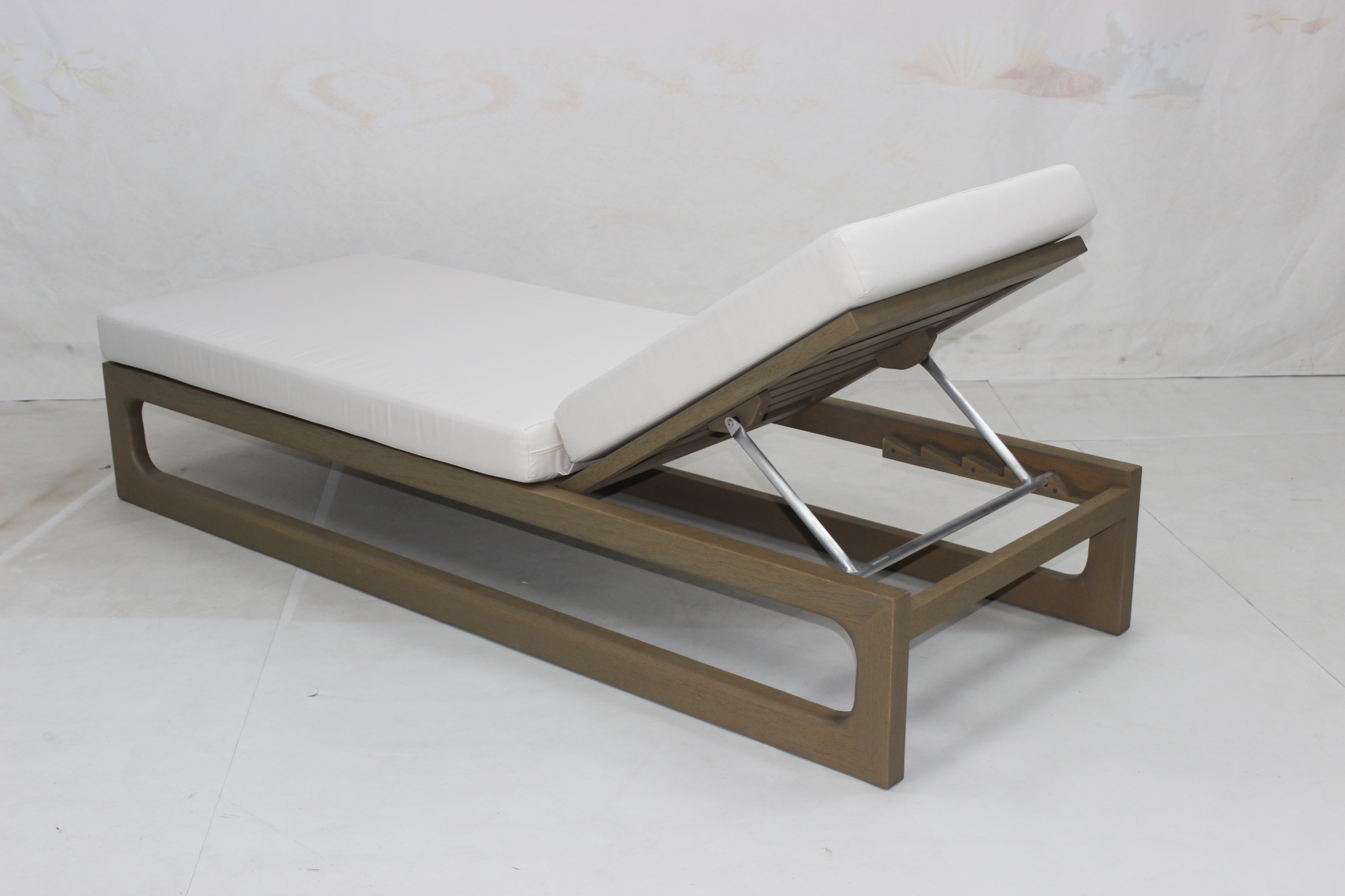 Hotel pool beach solid wood sun lounger with cushion