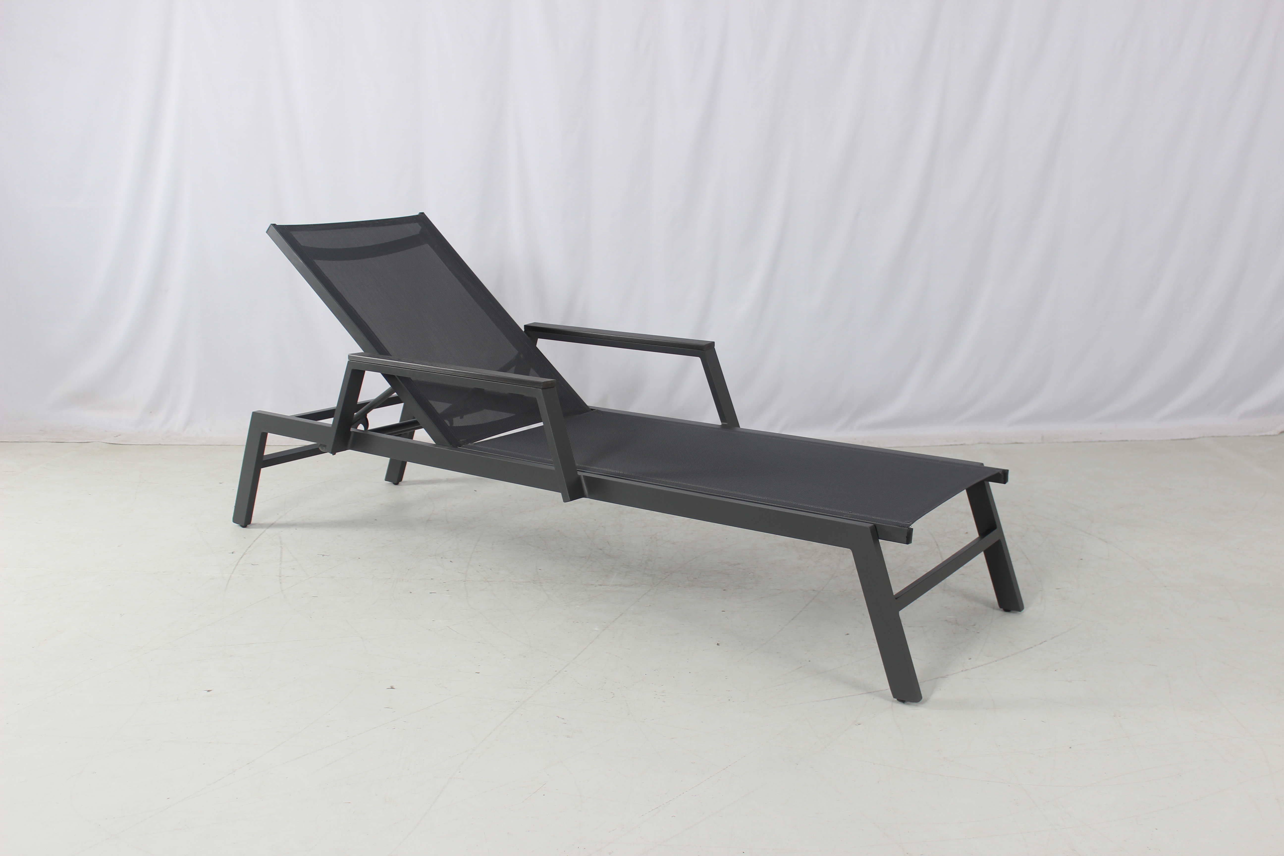 Beach pool aluminum sun lounge chair with armrest