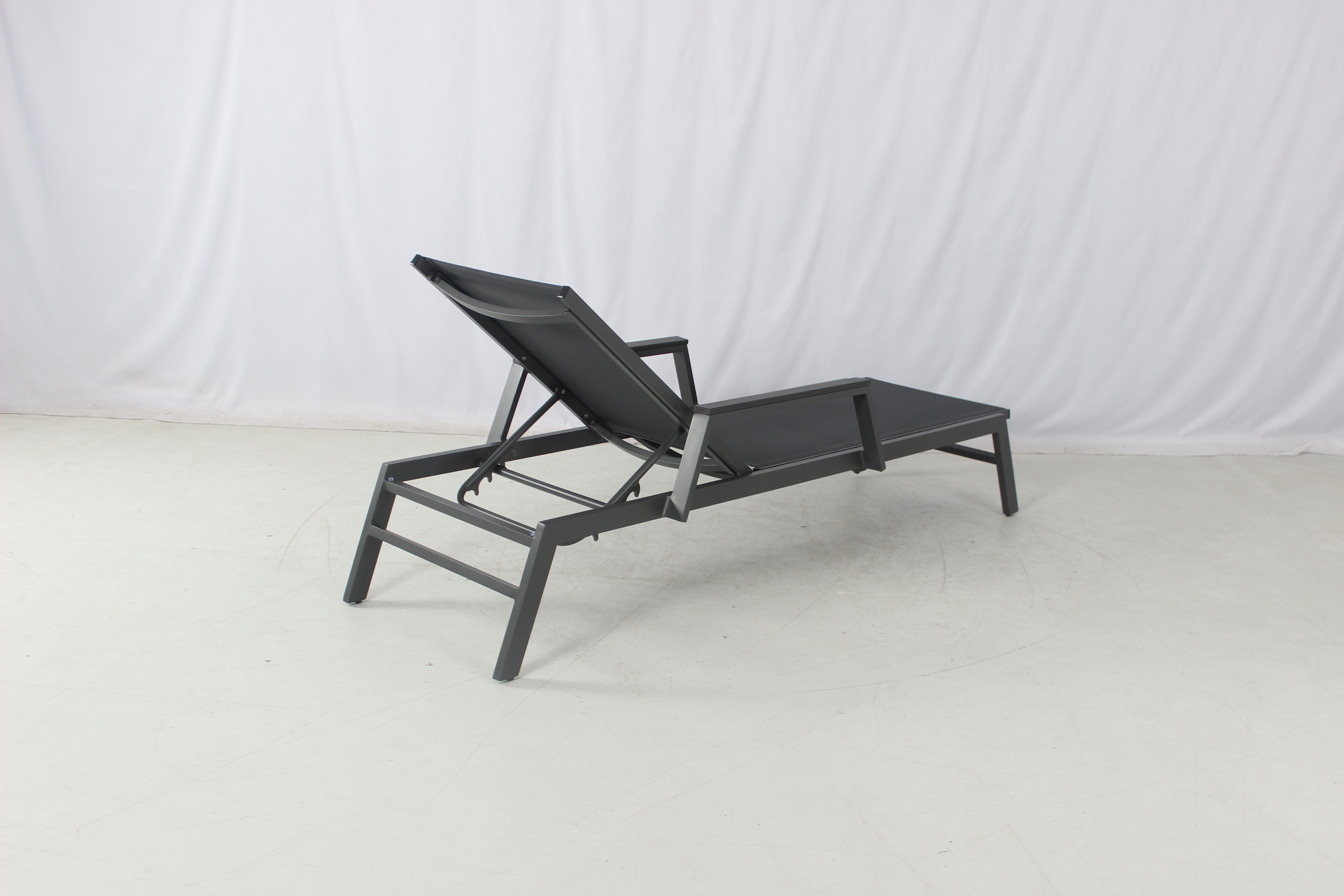 Beach pool aluminum sun lounge chair with armrest