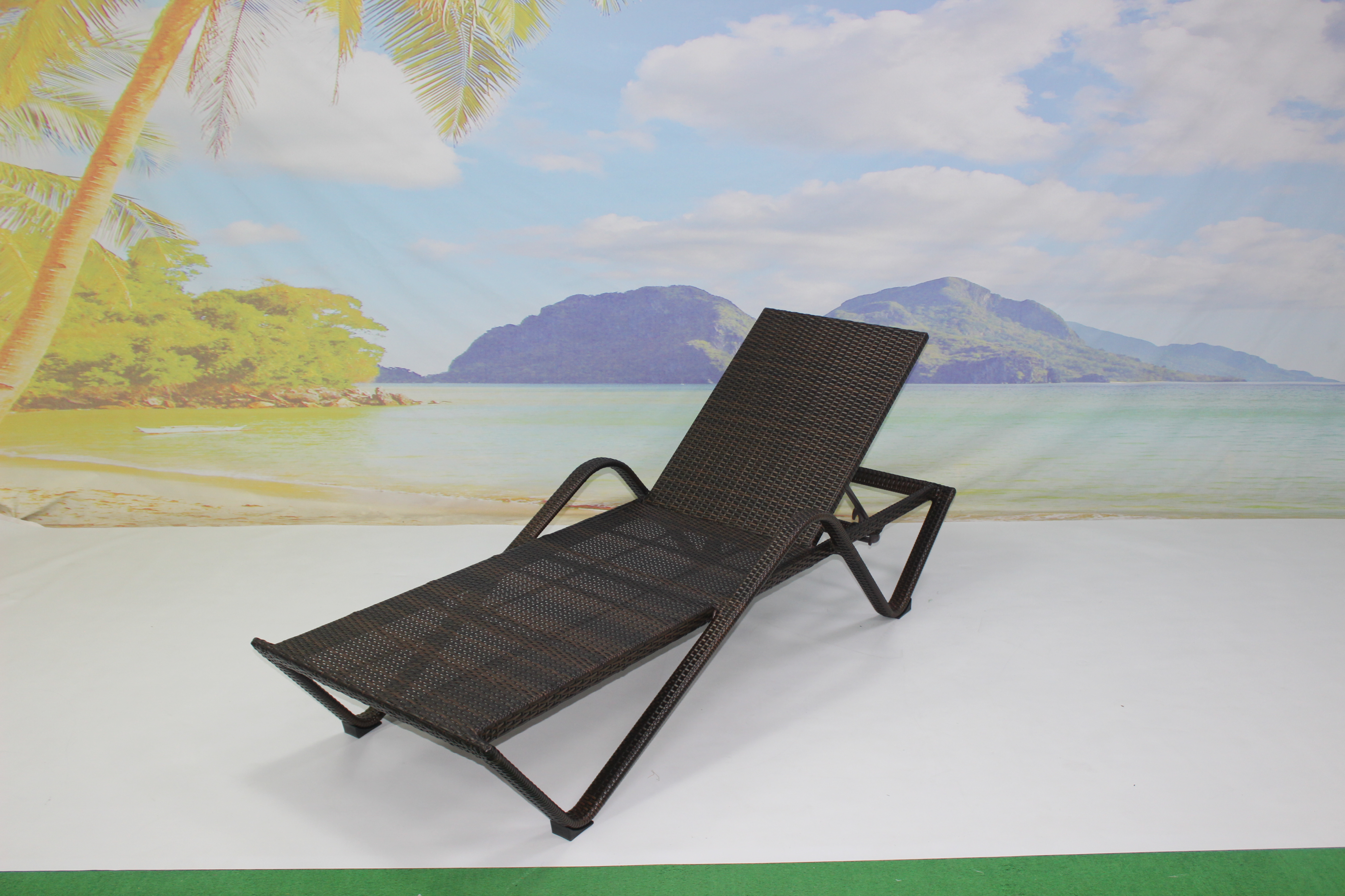 Outdoor pool side PE rattan stackable chaise lounge chair 