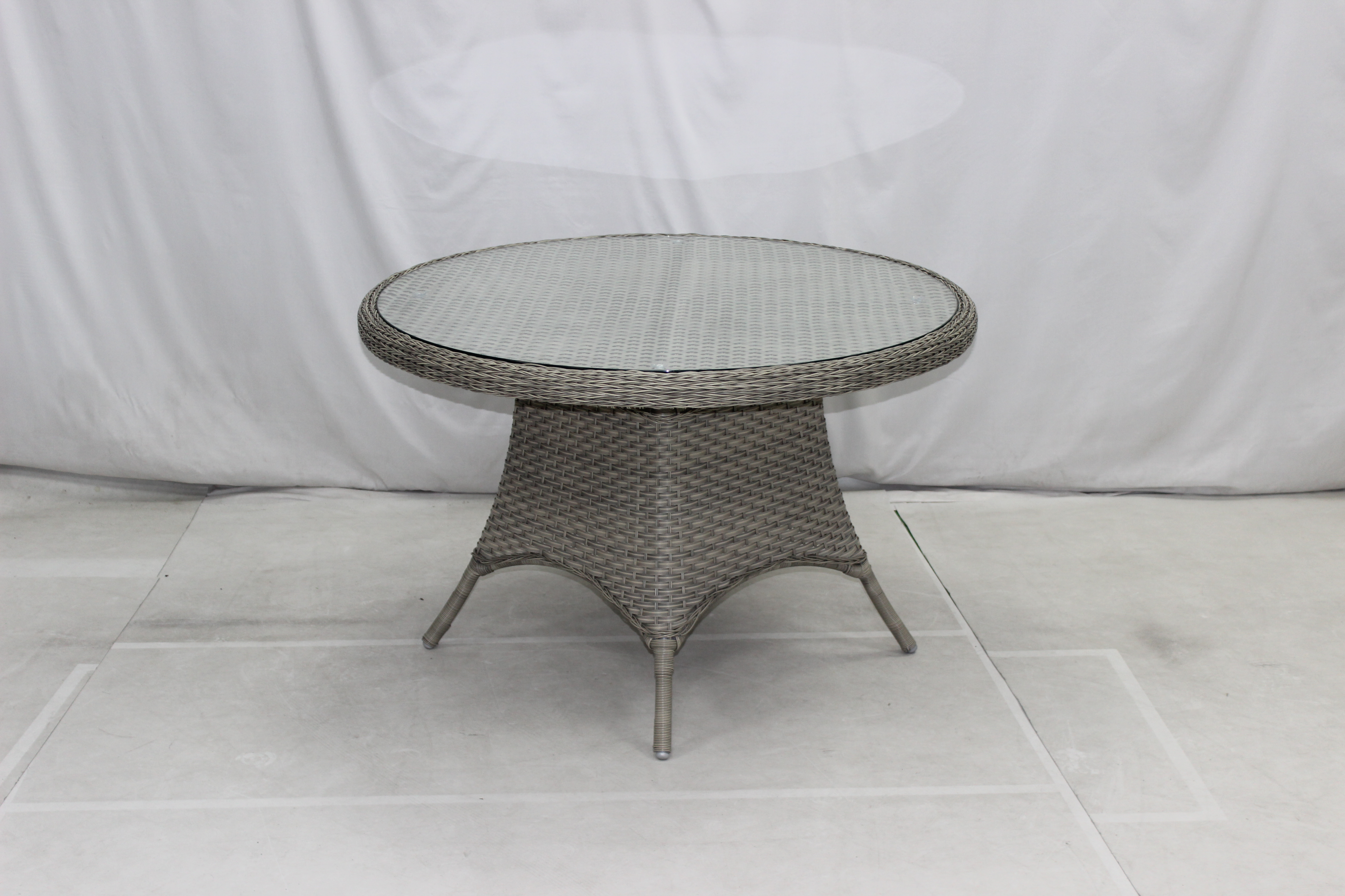 Garden 4 seater rattan outdoor restaurant set round dining table chairs