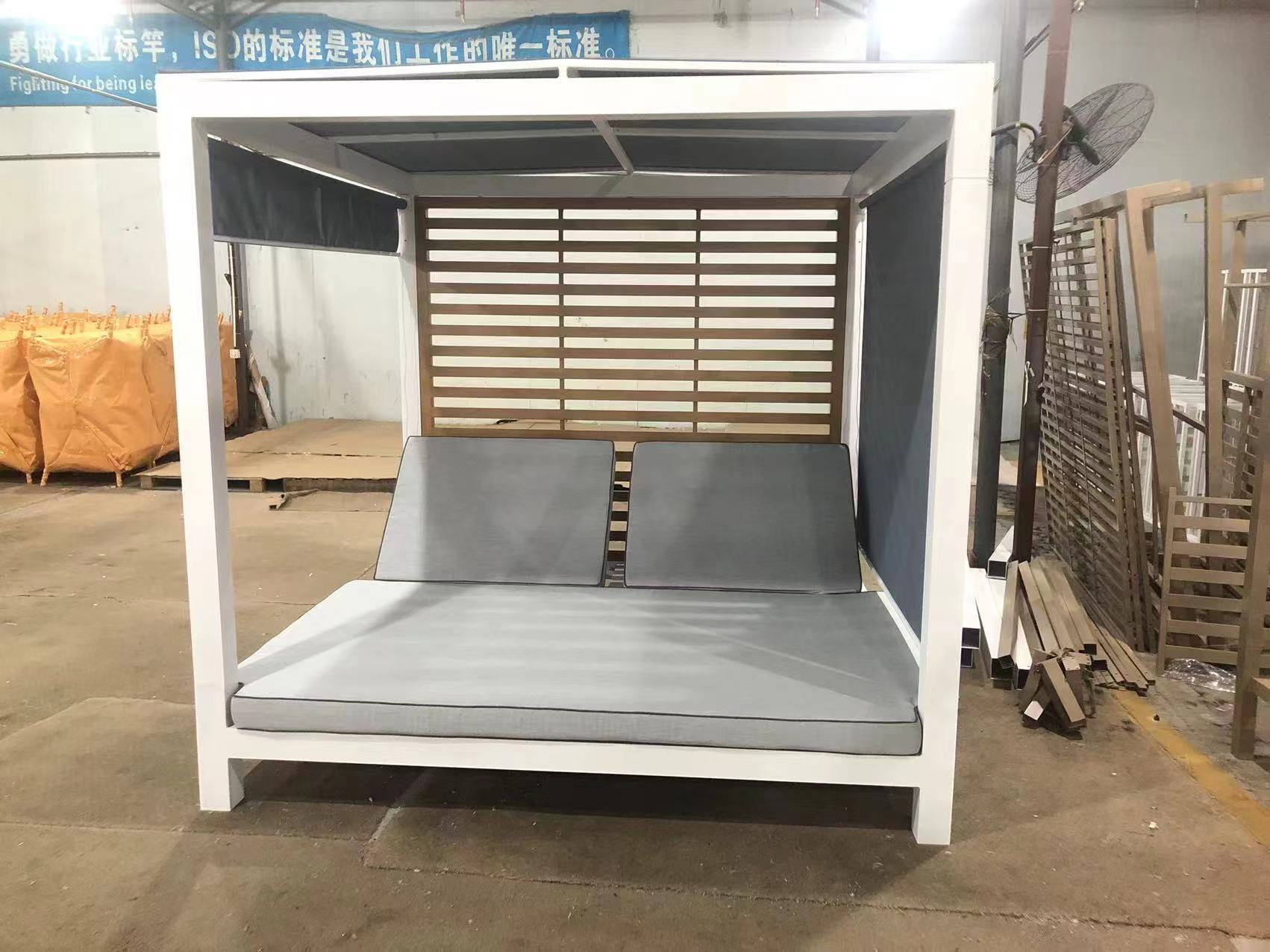 White aluminum outdoor canopy daybed