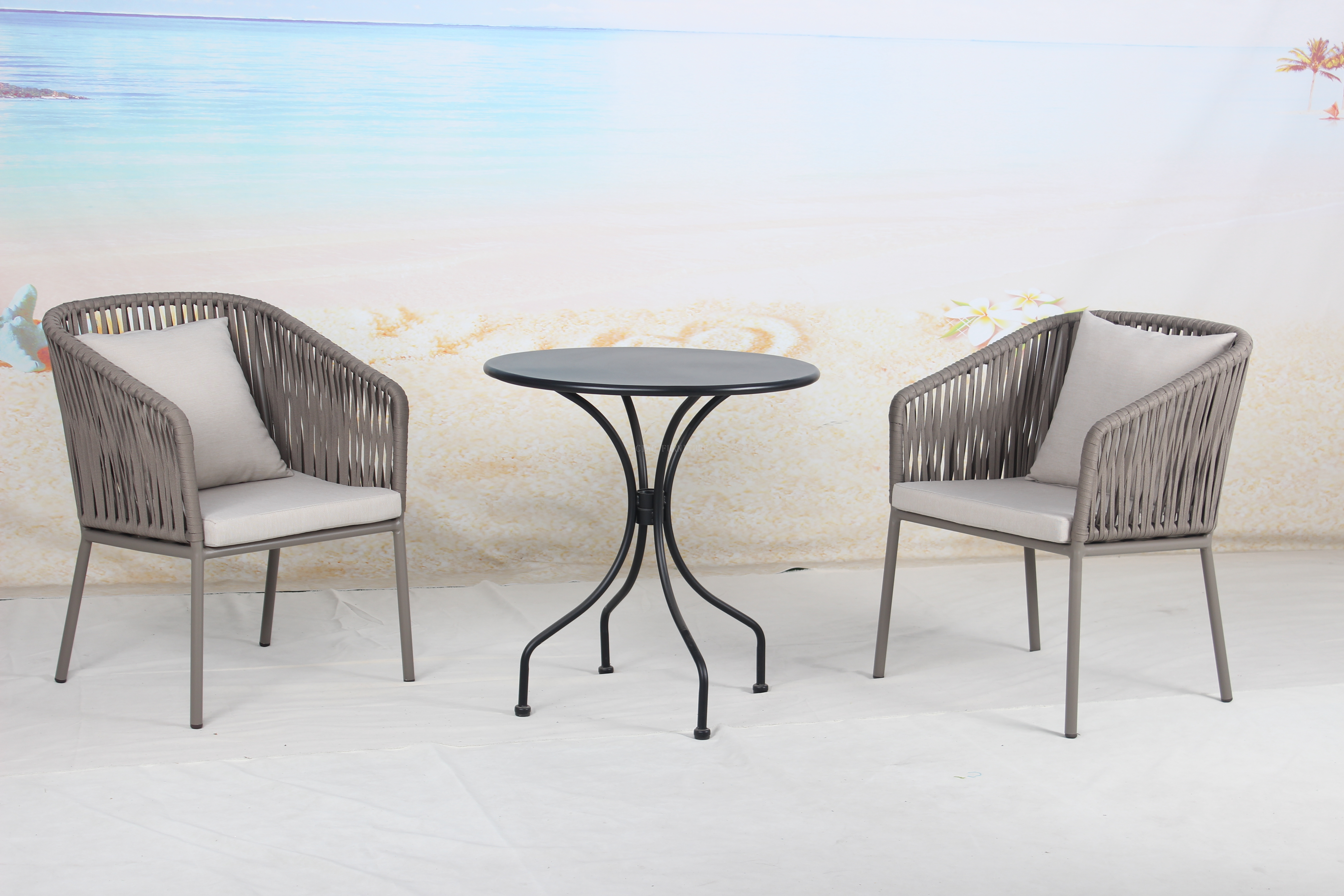 Outdoor garden aluminum table and chairs
