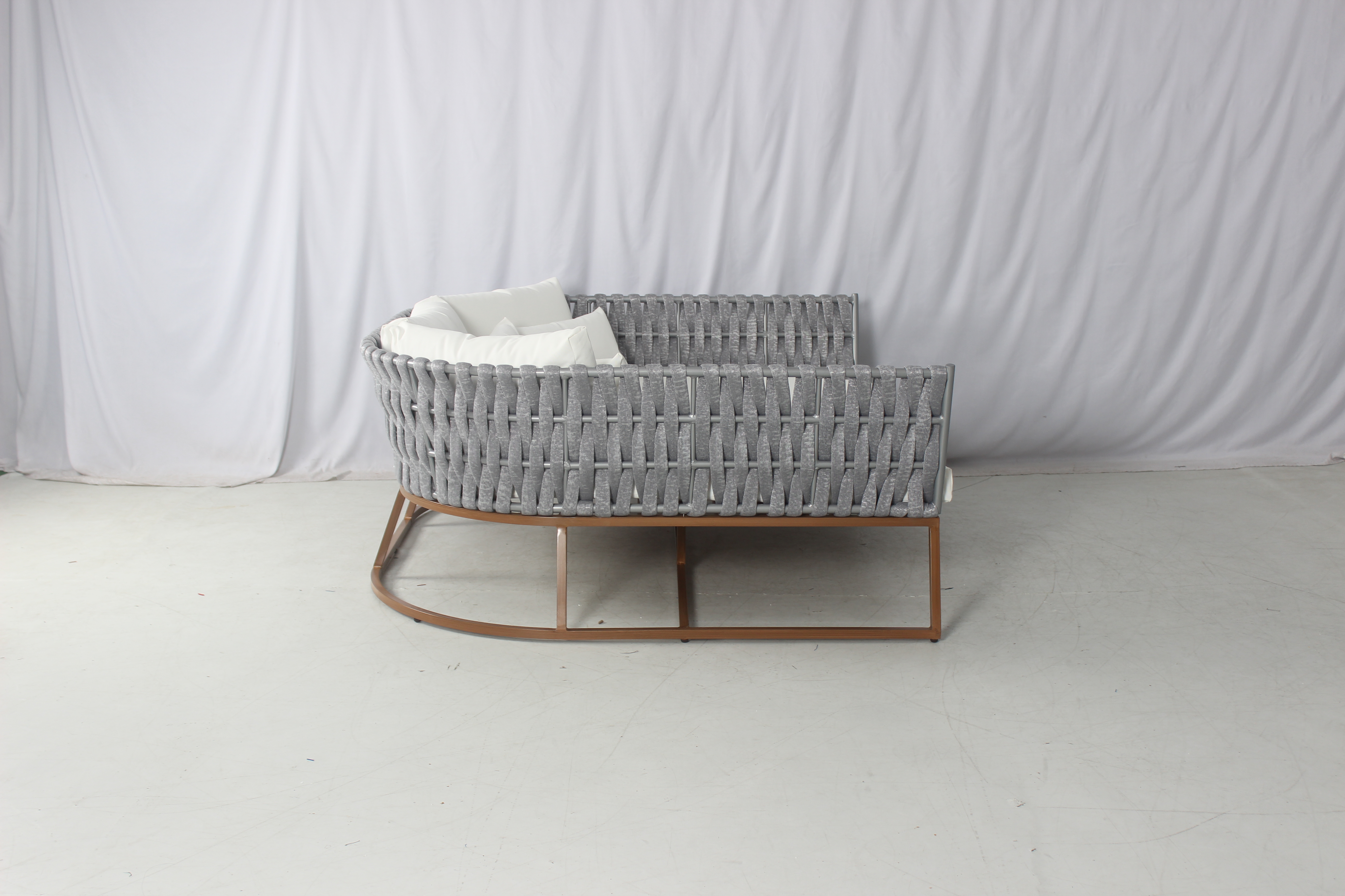 Modern resort aluminum patio braided rope lounge daybed